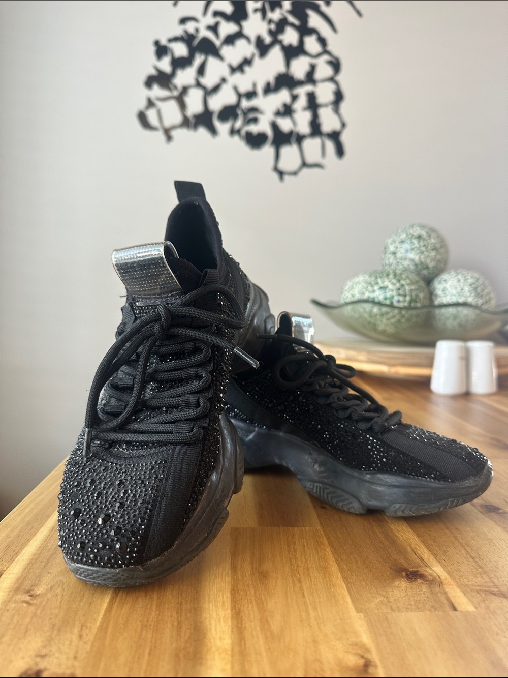 Steve Madden Maxima Black Sparkle Lace-Up Athletic Sneakers